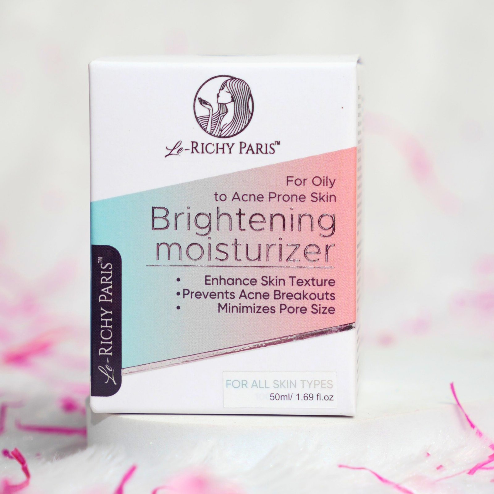 30 BRIGHTENING MOISTURIZER - Image 1