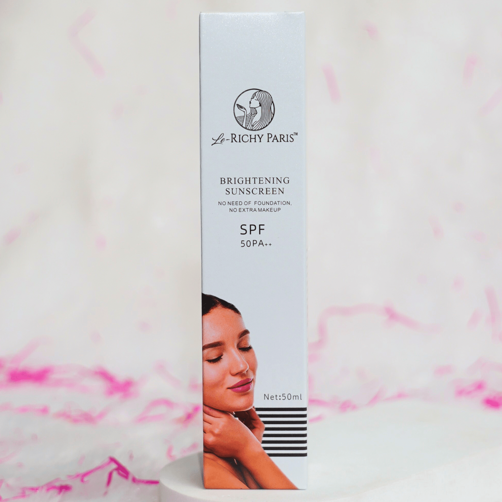 95 INSTANT BRIGHTENING SUNSCREEN (LIGHT SHADE) - Image 1